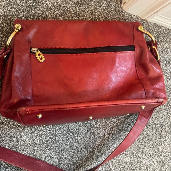 Marino Orlandi Red Leather Shoulder Bag Italy Floral Embossed Gold Clasp - Picture 5 of 12